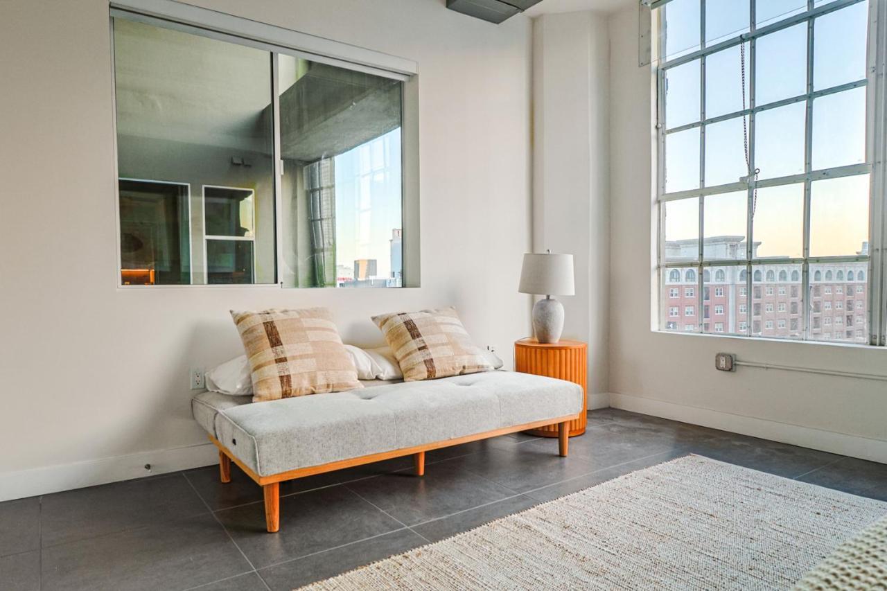 Sunny & Spacious 2bdr & 1bth In Downtown La Appartement *